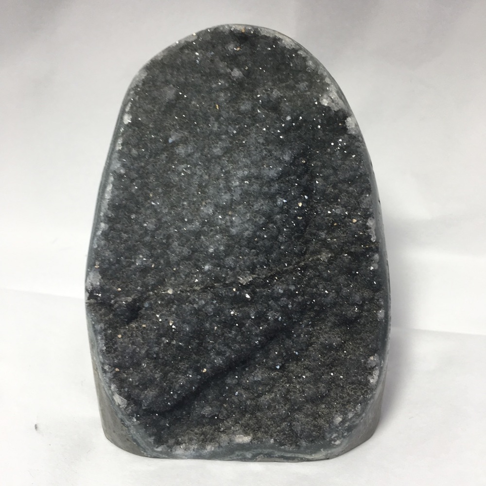Black amethyst cut base